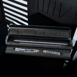 Disney Ahsoka Tano Legacy LIGHTSABER Set – Star Wars -Toys Store 1814047624884 3