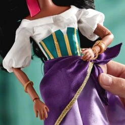 Disney Esmeralda Classic Doll – The Hunchback Of Notre Dame – 11 1/2'' -Toys Store 6001040901881 7