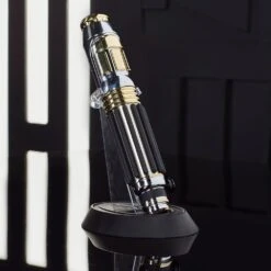 Disney Mace Windu Legacy Custom LIGHTSABER Collectible Set – Star Wars -Toys Store 6106047623984 6