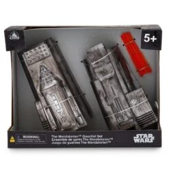 Disney Star Wars: The Mandalorian Gauntlet Set -Toys Store 6106058294765 2